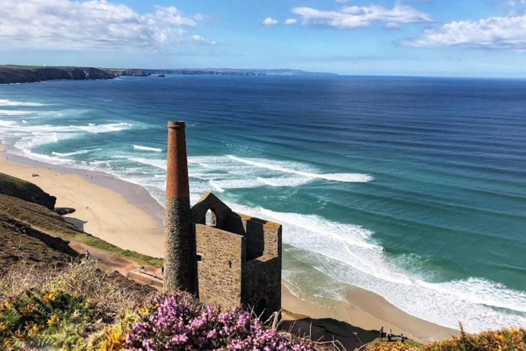 Newly Renovated Characterful Cottage, Wheal Rose Scorrier Bagian luar foto