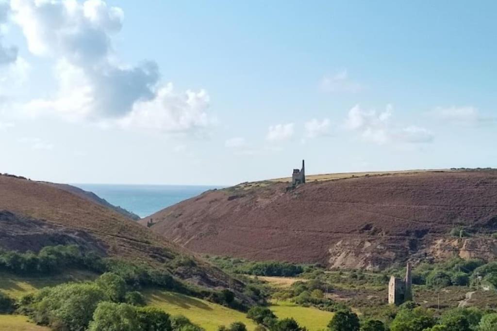 Newly Renovated Characterful Cottage, Wheal Rose Scorrier Bagian luar foto